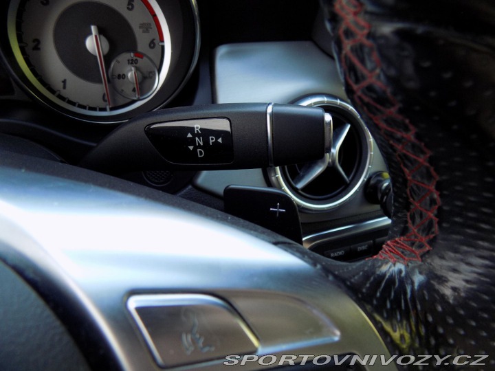 Mercedes-Benz CLA 220d/AMG-Line/Bi-xenon/LE 2013