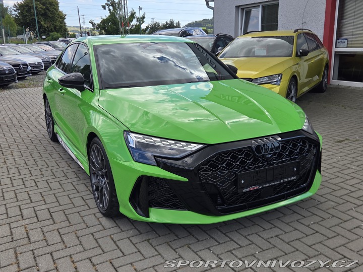 Audi RS3  2025