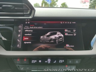 Audi RS3  2025