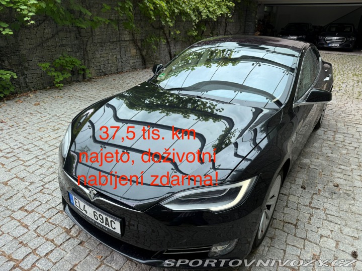 Tesla Model S 90D 2016
