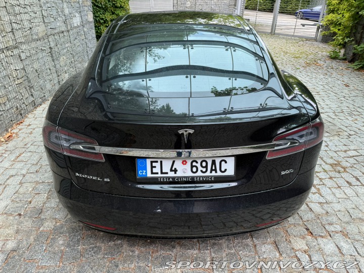 Tesla Model S 90D 2016