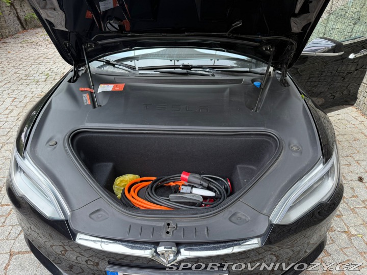 Tesla Model S 90D 2016