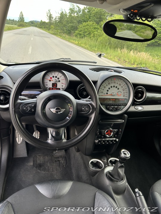 Mini Cooper Cooper S 2011