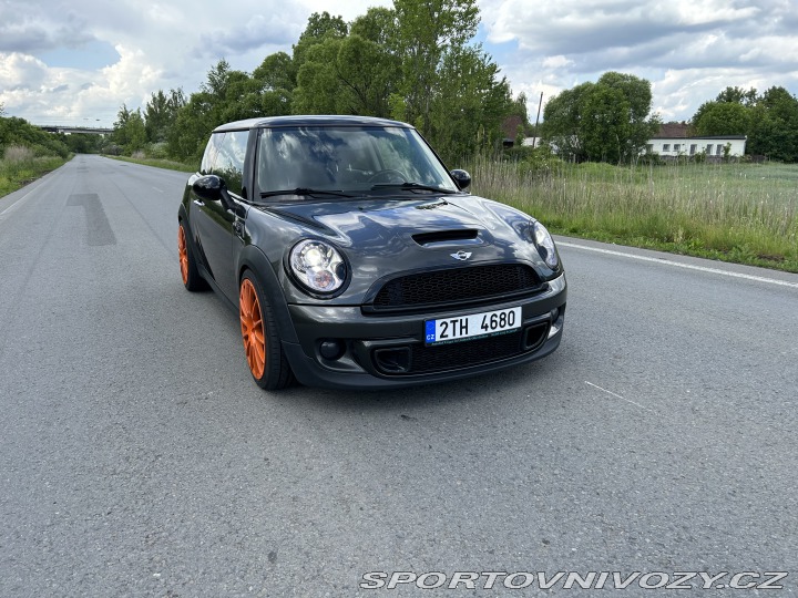 Mini Cooper Cooper S 2011