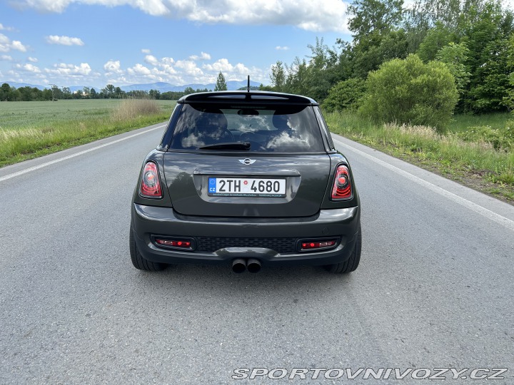 Mini Cooper Cooper S 2011