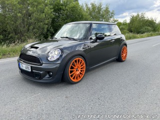 Mini Cooper Cooper S 2011