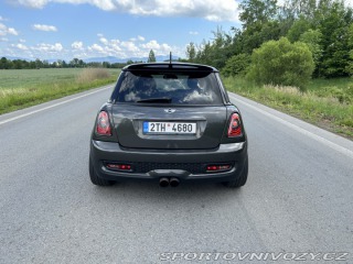 Mini Cooper Cooper S 2011