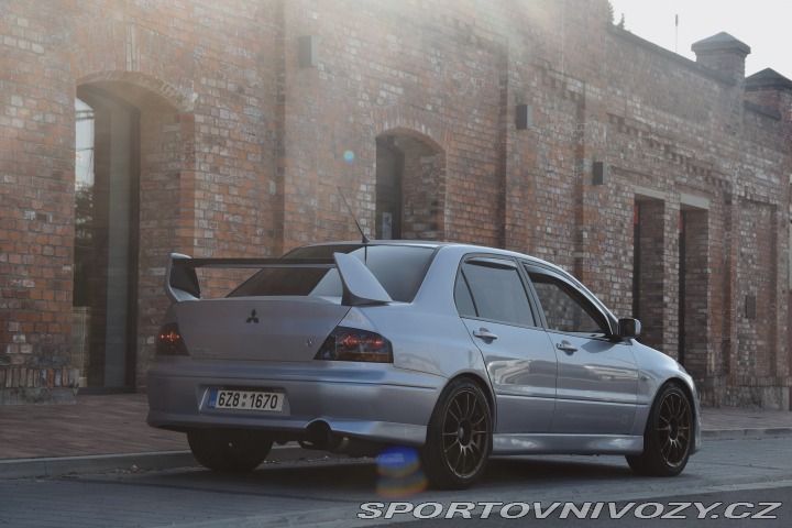Mitsubishi Lancer EVO  2005