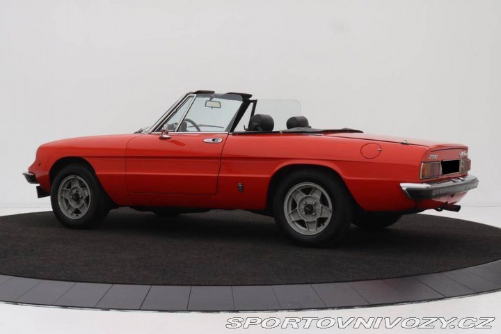 Ostatní značky Ostatní modely Alfa Romeo Spider 2.0 Veloce 2000 1981