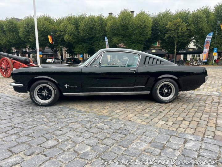 Ford Mustang Fasback V8 1966