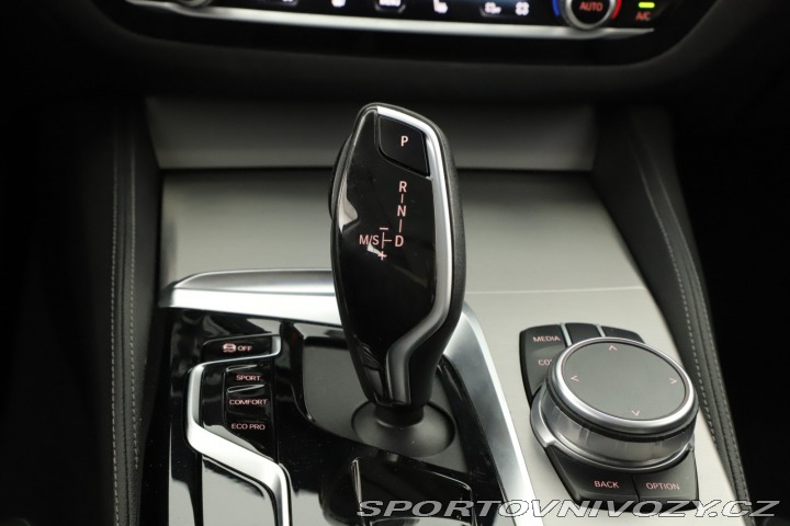 BMW 5 Luxury Line 530d xDrive 2021