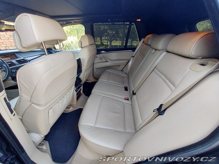 BMW X5 4,8   V8 2008