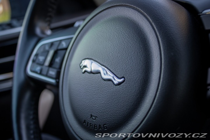 Jaguar F-Pace 3.0 TDV6 Prestige AWD A/ 2016