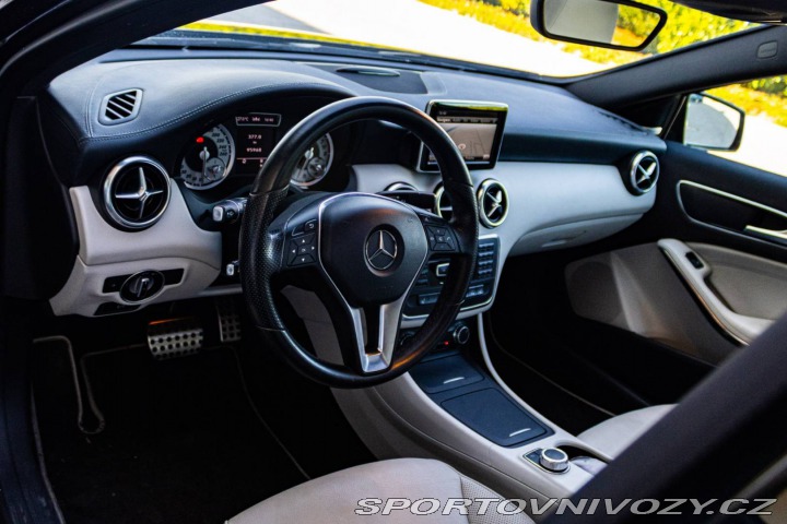 Mercedes-Benz A  2013