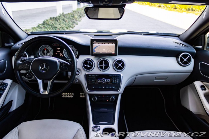 Mercedes-Benz A  2013