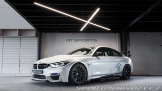 BMW M4 Competition Track