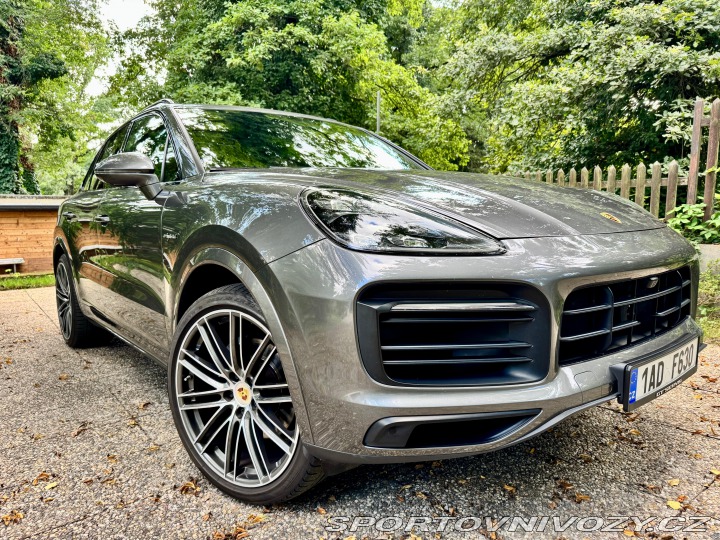 Porsche Cayenne E-HYBRID 9YA / EF22 2019