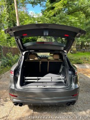 Porsche Cayenne E-HYBRID 9YA / EF22 2019