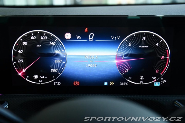 Mercedes-Benz CLA 200d AMG KUPÉ REZERVACE 2024