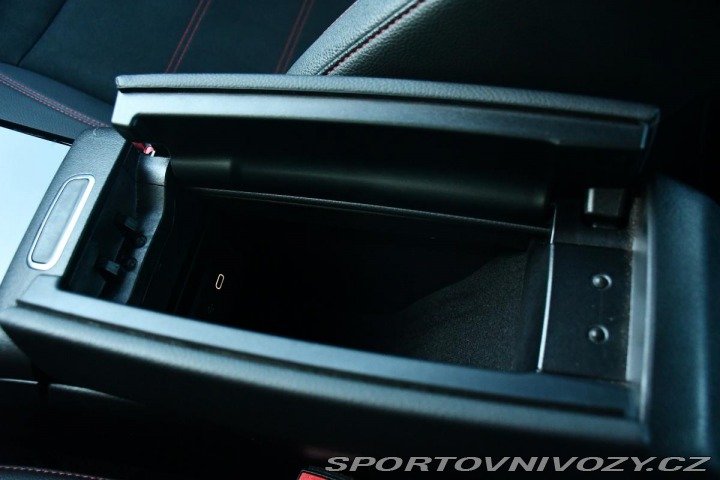 Mercedes-Benz CLA 200d AMG KUPÉ REZERVACE 2024