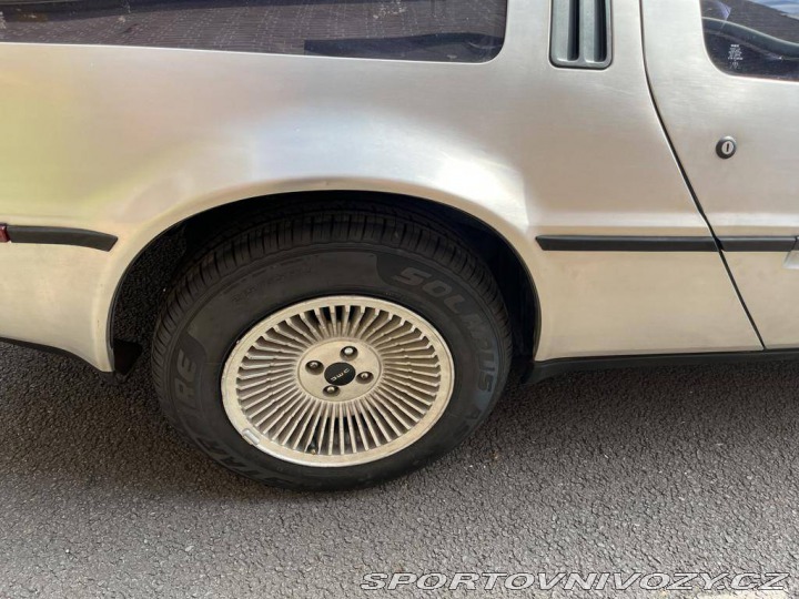 Ostatní značky Ostatní modely DMC DeLorean PRV V6 1981
