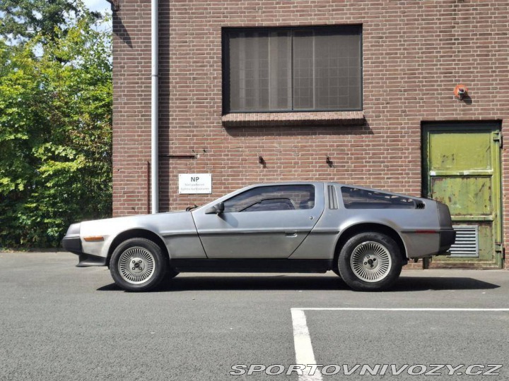 Ostatní značky Ostatní modely DMC DeLorean PRV V6 1981