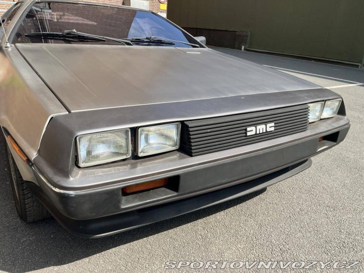 Ostatní značky Ostatní modely DMC DeLorean PRV V6 1981