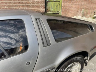 Ostatní značky Ostatní modely DMC DeLorean PRV V6 1981