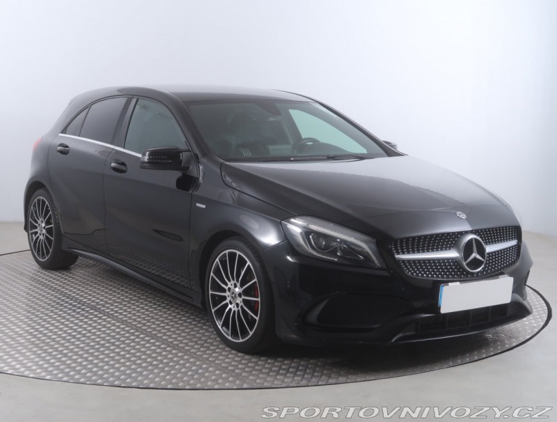 Mercedes-Benz A AMG Line A 180