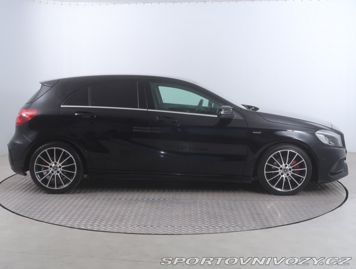 Mercedes-Benz A AMG Line A 180 2017