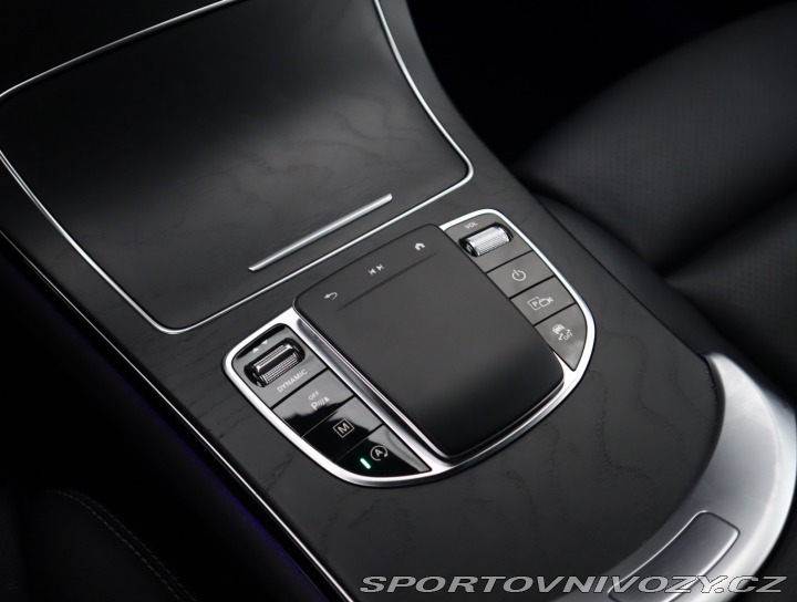 Mercedes-Benz Ostatní modely GLC AMG Line GLC 220 d 4MATIC 2021