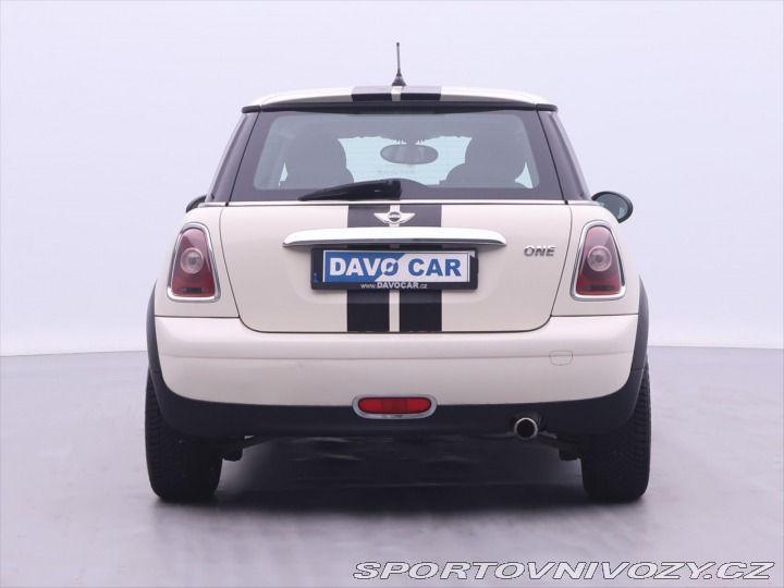 Mini One 1,4 i 70kW Klima CD 2008