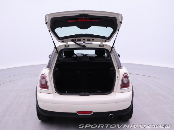 Mini One 1,4 i 70kW Klima CD 2008