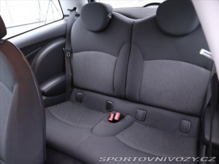 Mini One 1,4 i 70kW Klima CD 2008