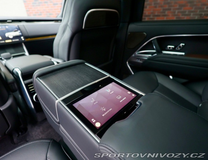 Ostatní značky Ostatní modely Land Rover Range Rover P550e Autobiography | 23 2025