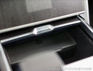 Ostatní značky Ostatní modely Land Rover Range Rover  P550e Autobiography | 23 2025
