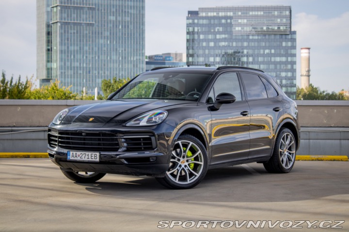 Porsche Cayenne E-Hybrid Tiptronic, plug 2019
