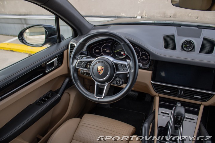 Porsche Cayenne E-Hybrid Tiptronic, plug 2019