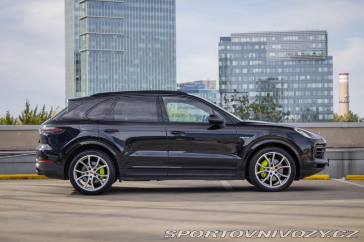 Porsche Cayenne E-Hybrid Tiptronic, plug 2019