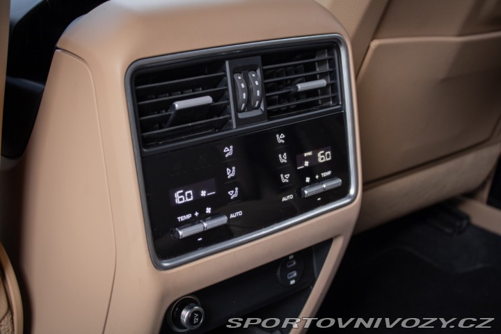 Porsche Cayenne E-Hybrid Tiptronic, plug 2019