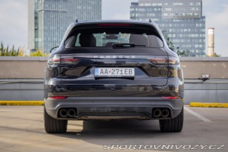 Porsche Cayenne E-Hybrid Tiptronic, plug 2019