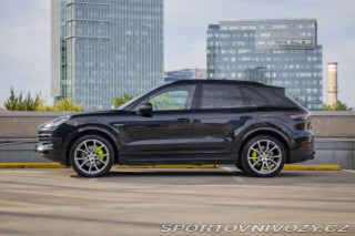Porsche Cayenne E-Hybrid Tiptronic, plug 2019