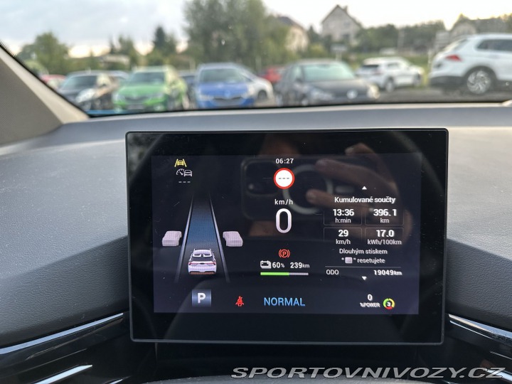 MG Ostatní modely MG4 REZERVOVÁNO, 64kWh 150kW 2023