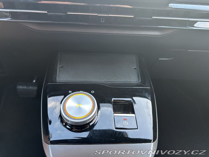 MG Ostatní modely MG4 REZERVOVÁNO, 64kWh 150kW 2023