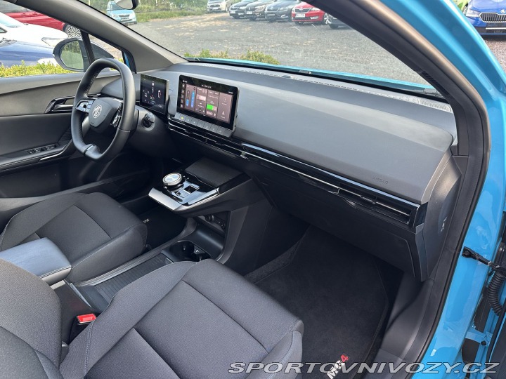 MG Ostatní modely MG4 REZERVOVÁNO, 64kWh 150kW 2023