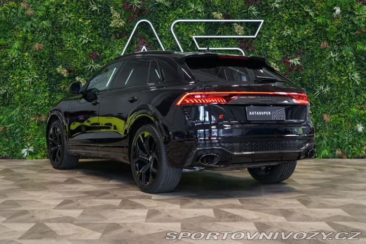 Audi RS Q8 CARBON*CERAMIC*PANO*TAŽ*3 2021