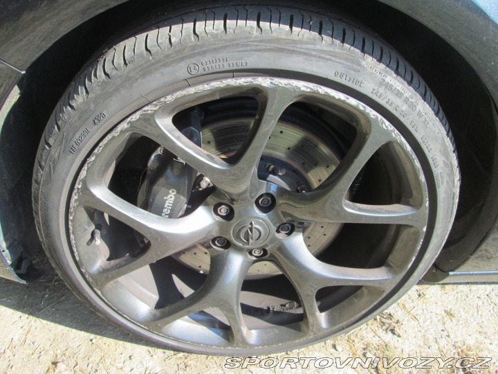 Opel Astra OPC GTC 2012