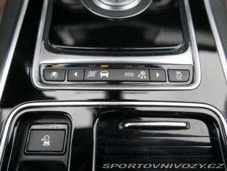 Jaguar XF 3,0 V6 AWD REZERVACE 2016