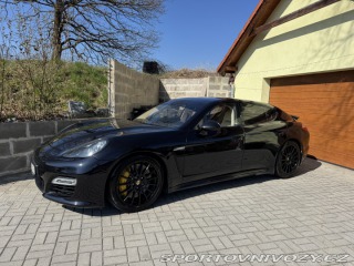 Porsche Panamera Turbo S 2011
