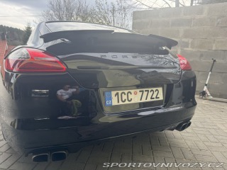 Porsche Panamera Turbo S 2011